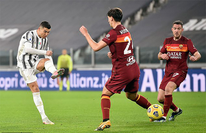 Ngôi sao Ronaldo ghi bàn thắng đầu tiên trong trận Juventus vs Roma