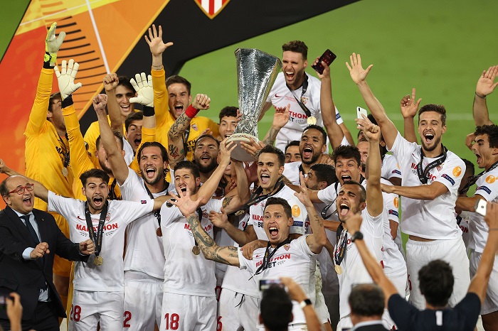Hình ăn mừng chiến thắng của CLB bóng đá Sevilla