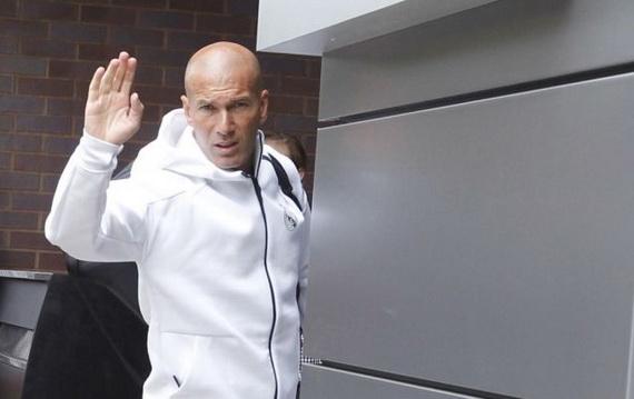 HLV Zinedine Zidane chia tay real madrid