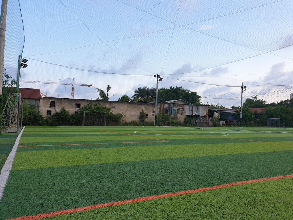 Sân cỏ nhân tạo bóng đá phủi Bình Khánh
